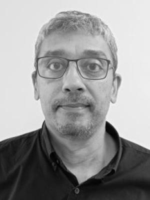 Headshot of Dr David McCoy
