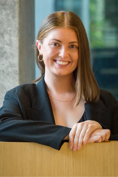 Headshot of Grace Arnot