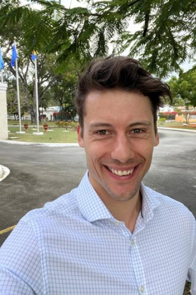 Headshot of Daniel Hunt