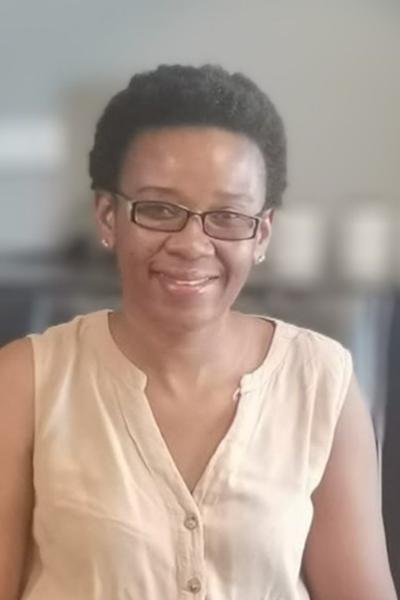 Headshot of Thandazile Sibindi